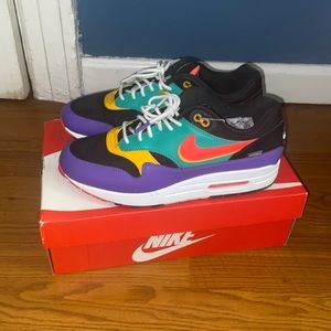 Mens Nike Air Max 1 SE Sz. 8.5